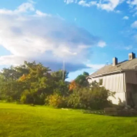 Holiday Home Innvik 度假居