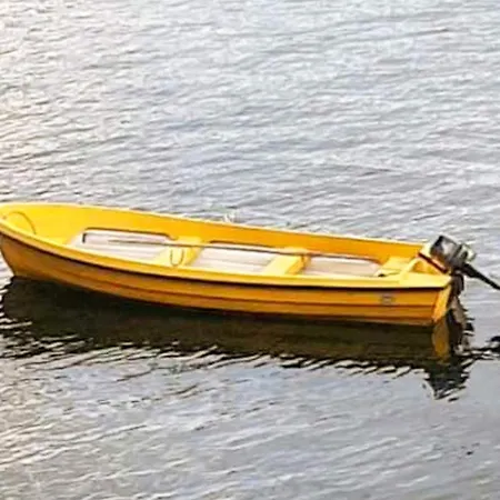 8 Person In Innvik-by Traum * Innvik